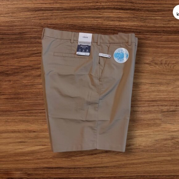 IZOD Sportflex Max Stretch Chino Shorts Mens Size 40 Flat Front Cedarwood Khaki - Picture 3 of 10